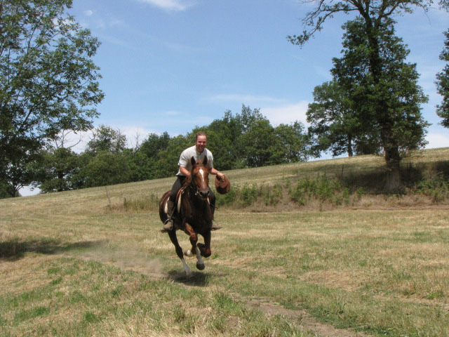 Galloping up the hill to Druhle